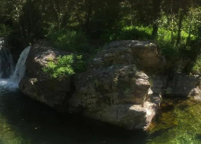 Cadierecevenne بيت ضيافة